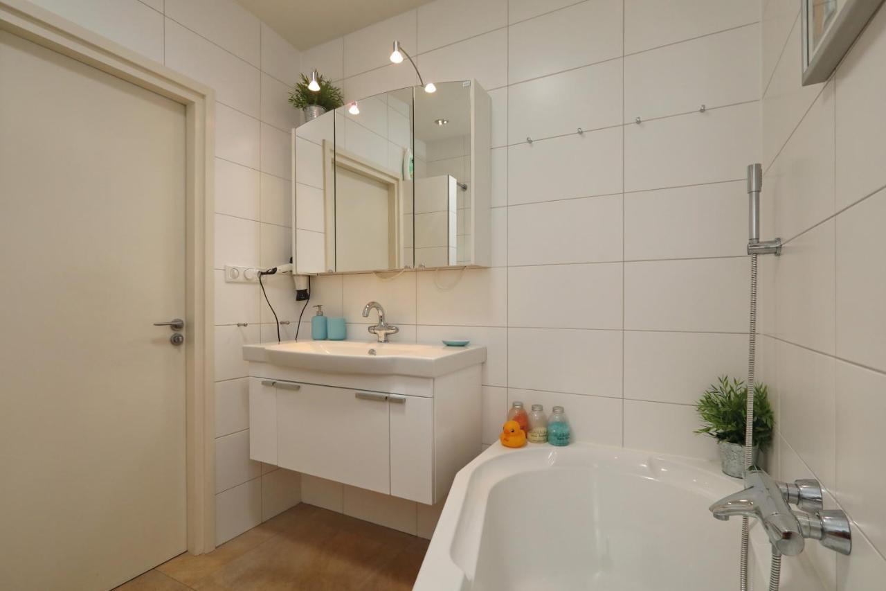 Sunnybeachhouse Aan Het Bos, Tussen Zee En Meer. Noordwijkerhout Esterno foto